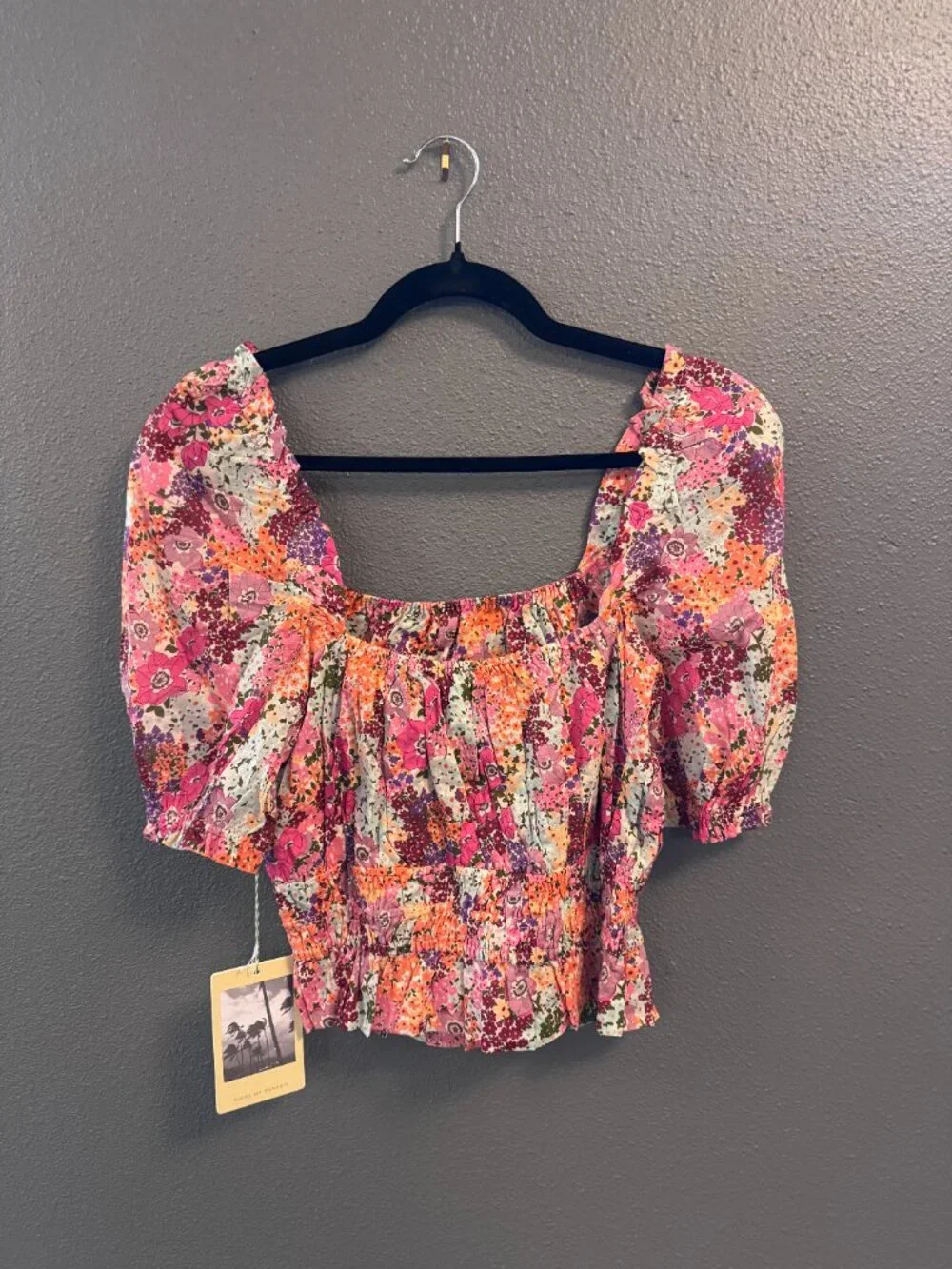 Birds of Paradis by Trovata Alize Smocked Floral Top - Picture 3 of 3